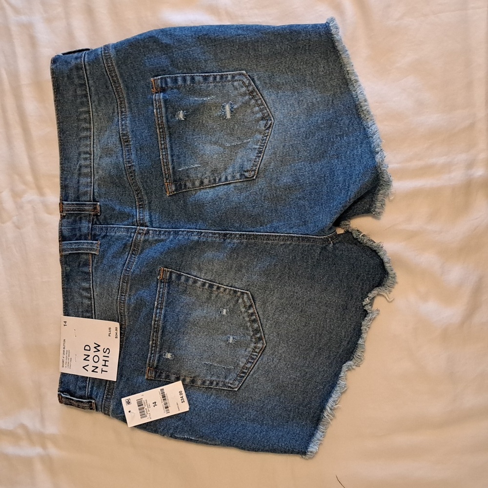 And Now This Trendy Plus Size Distressed High-Rise Denim Shorts - Cali - Picture 6 of 6